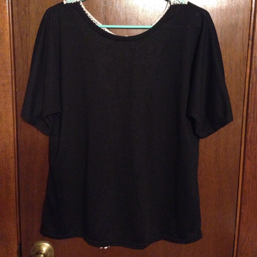 Short Sleeve Tee with Lace Back