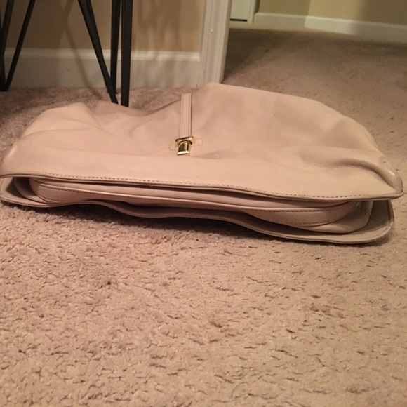 Vince Camuto leather bag - Picture 3 of 6