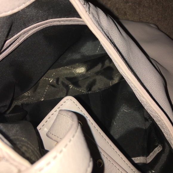 Vince Camuto leather bag - Picture 4 of 6