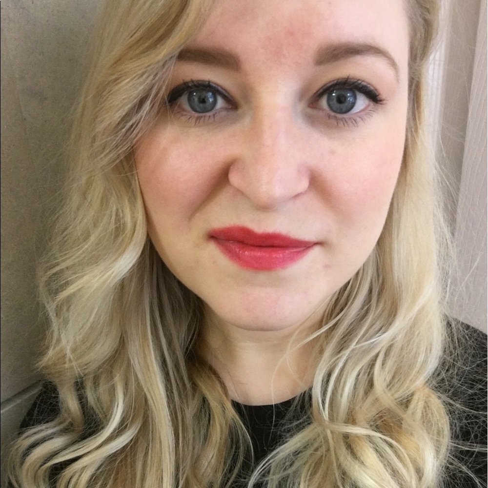 Meet your Posher, Amelia