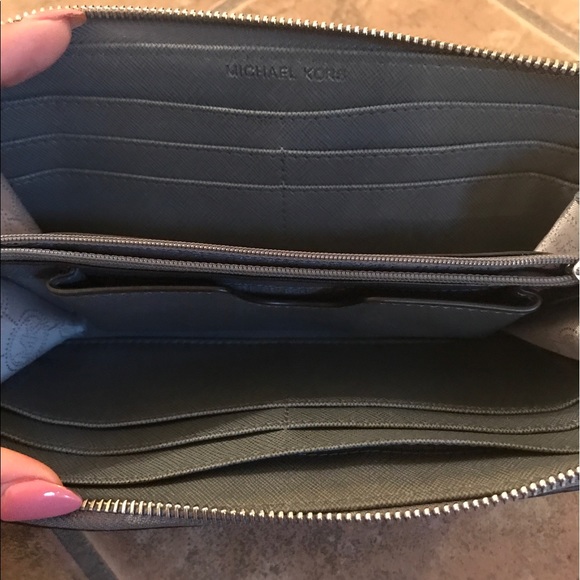 Michael Kors Grey Python Zip Wallet - Picture 5 of 5