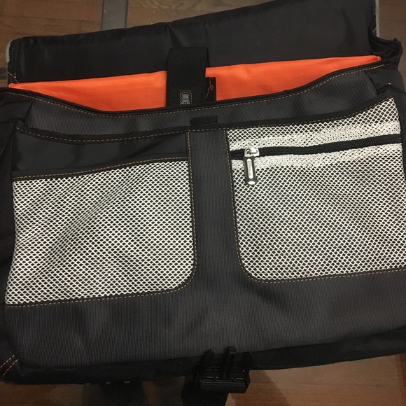 Targus Computer Bag - Picture 2 of 2