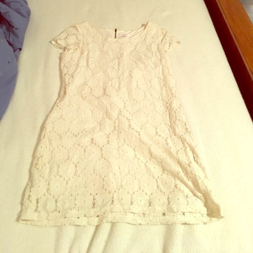 Lace dress