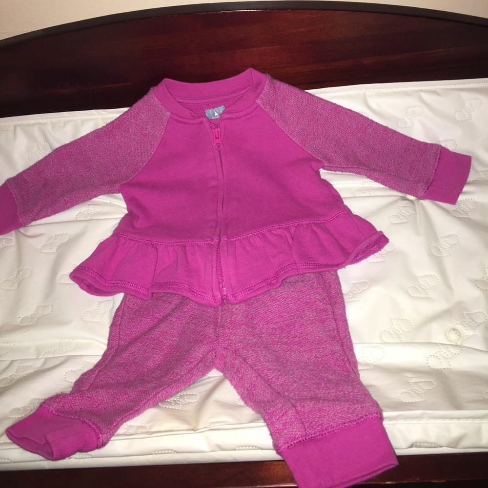Gap baby girl sweatsuit