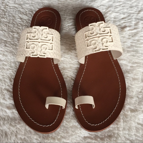 tory burch toe sandals