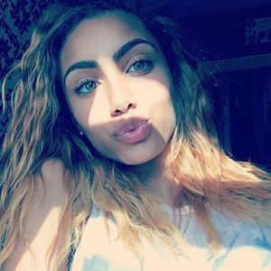 Meet your Posher, Elisa