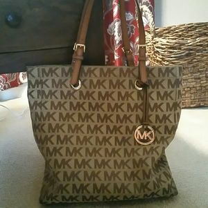 Authentic MK Jet Set Travel Tote