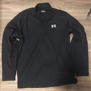 Men's black underarmour pullover size large