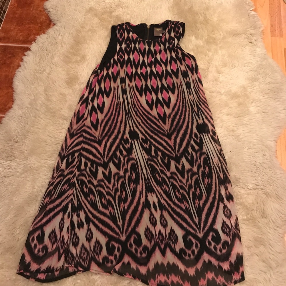 Sleeveless dress