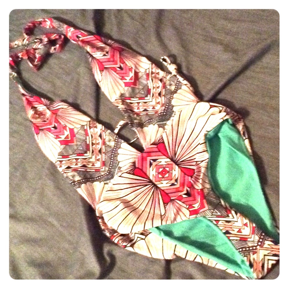 Bathing suit