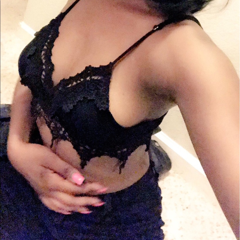 Bralette - Picture 2 of 2