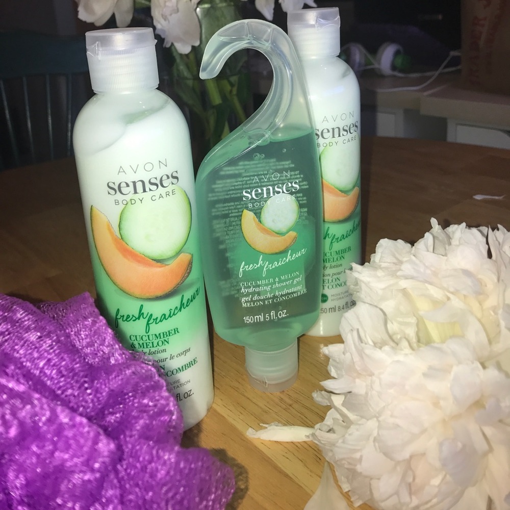 AVON Shower Gel & Lotion Cucumber & Melon