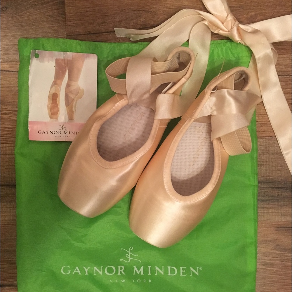 Ballet Pointe Shoes