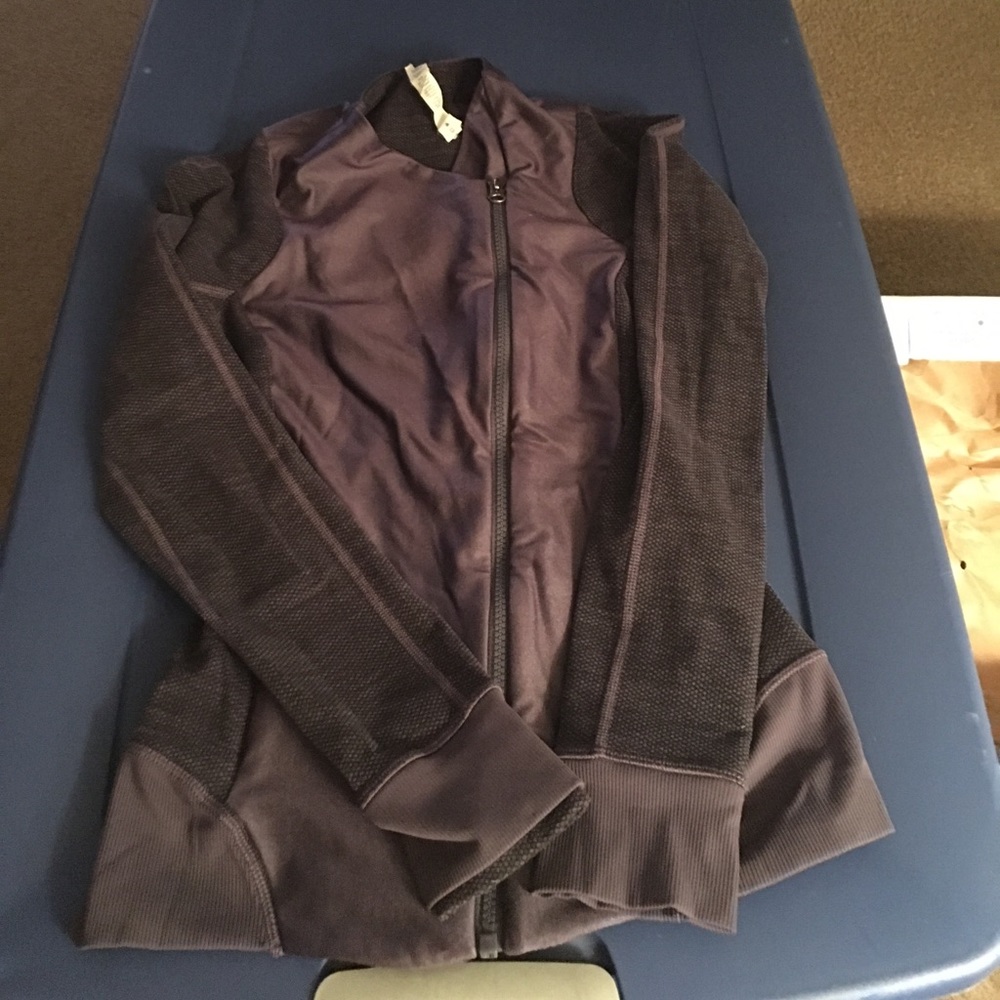 Lululemon coat size 2