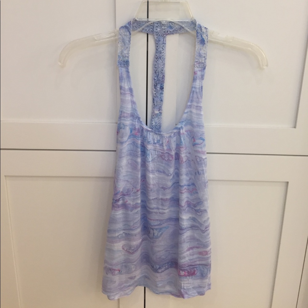 Beautiful LF Marbled Top