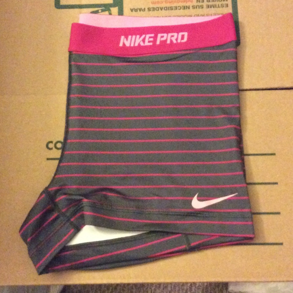 NikePro Striped Spandex