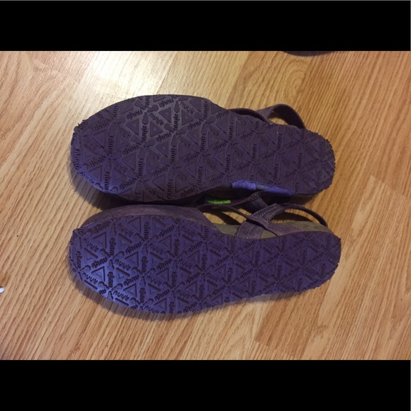 😱🎉SALE🎉😱Ahnu Shoka Ballet Flat - Picture 3 of 7