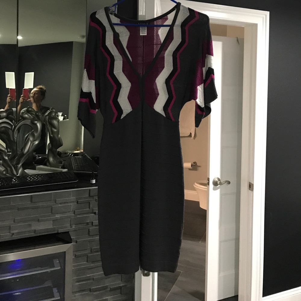 Venus knee length dress