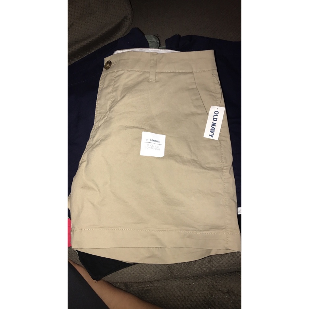 OLD NAVY KHAKI SHORTS