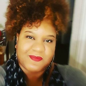 Meet your Posher, Tomeka
