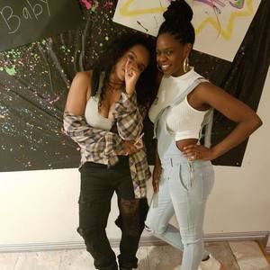 Meet your Posher, Denae