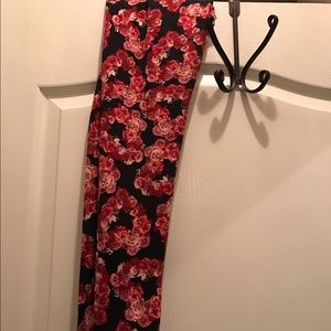 OS LuLaRoe rose heart leggings