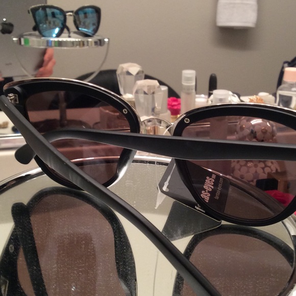 Blue Black Mat Frame 🕶 sunglasses! - Picture 3 of 3