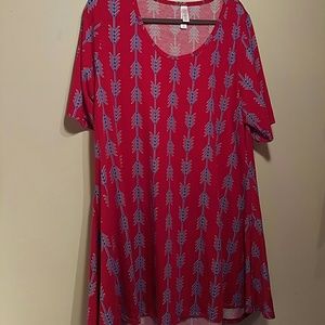 2XL Lularoe Red Blue Arrow Print Perfect Tee