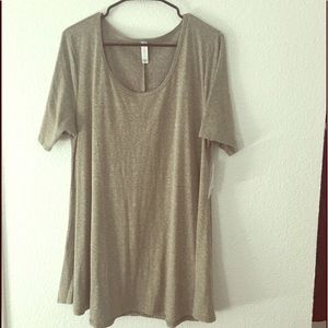 NWT LuLaRoe SOLID!!! Perfect Tee
