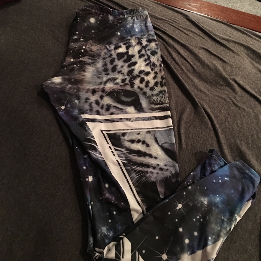 Plus size Tiger leggings