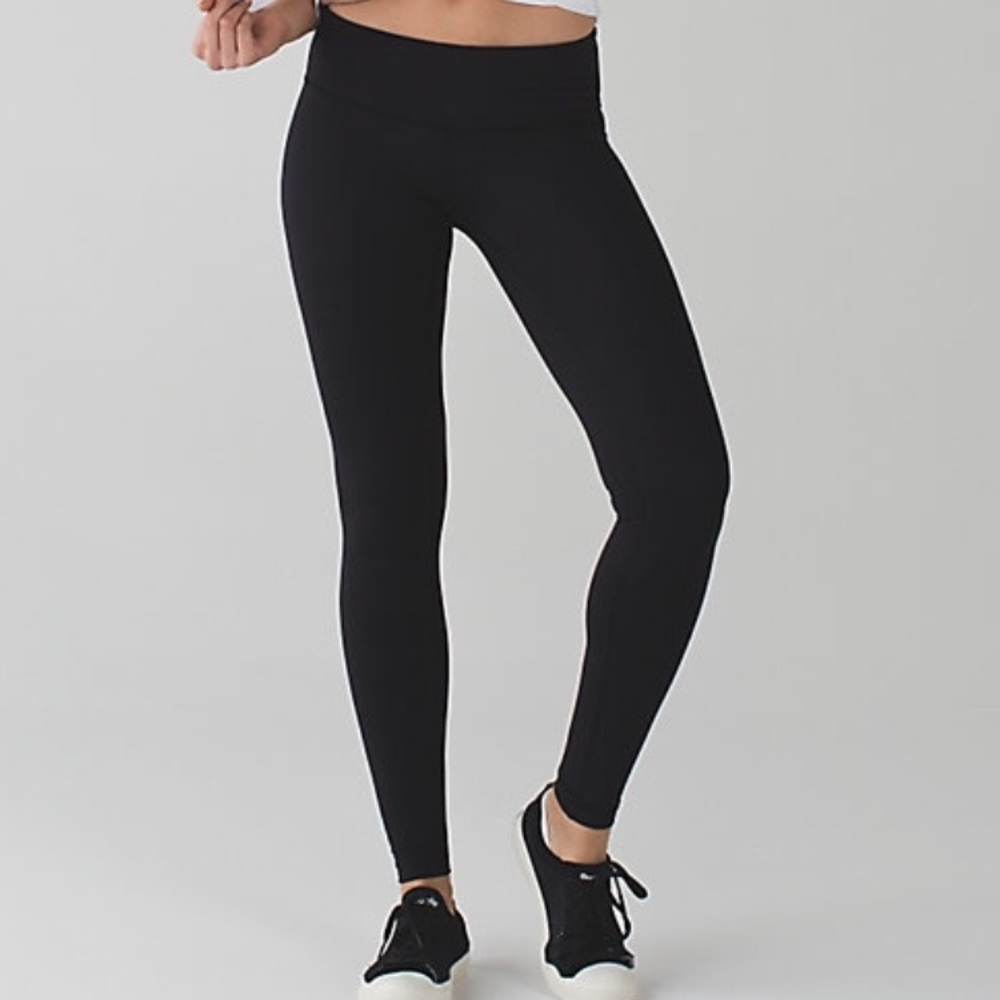 Lululemon wunder under leggings size 4