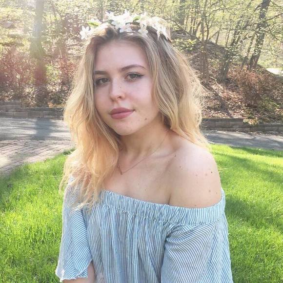 Meet your Posher, Nola - Picture 1 of 1