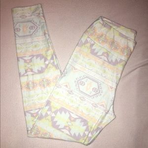 OS Aztec Lularoe leggings