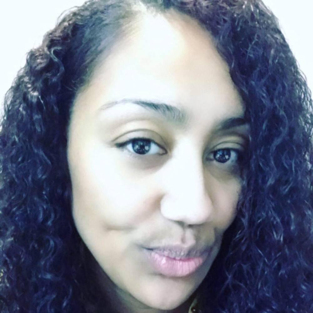 Meet your Posher, Vee