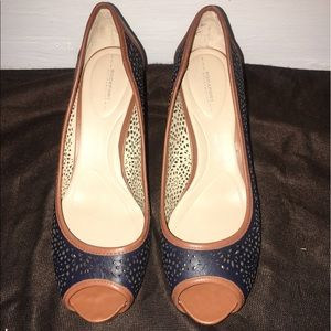 Rockport 2 toned wedges. Size 8