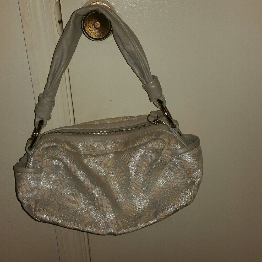 Purse - Picture 2 of 4