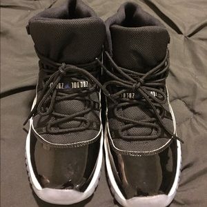 Air Jordan's 11s space jams size 6y