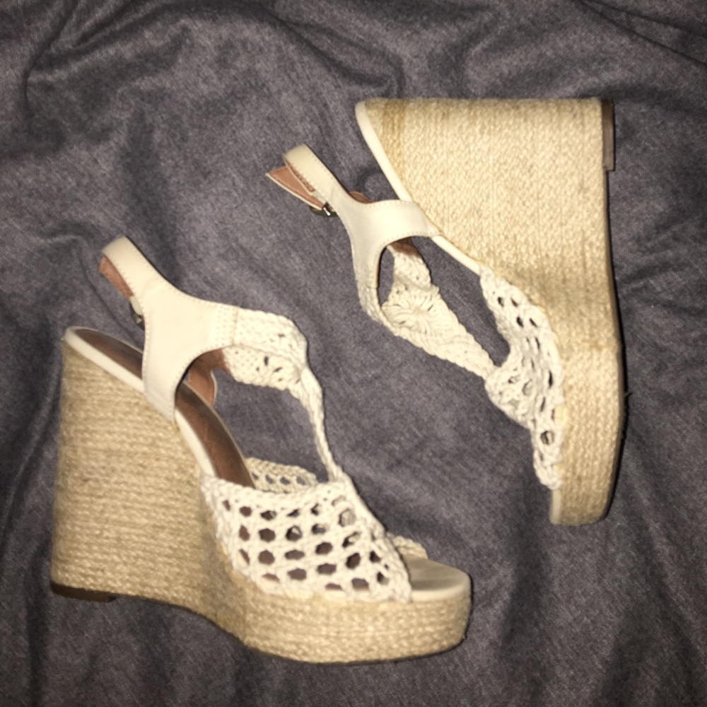 Ivory crochet wedges!