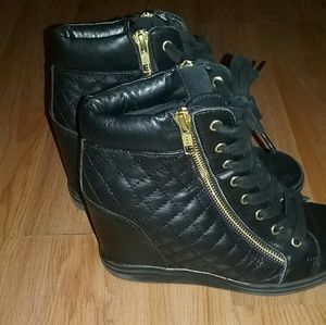 Steve Madden wedge sneaker shoe