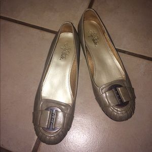 Life Stride tan slight wedge heel flat