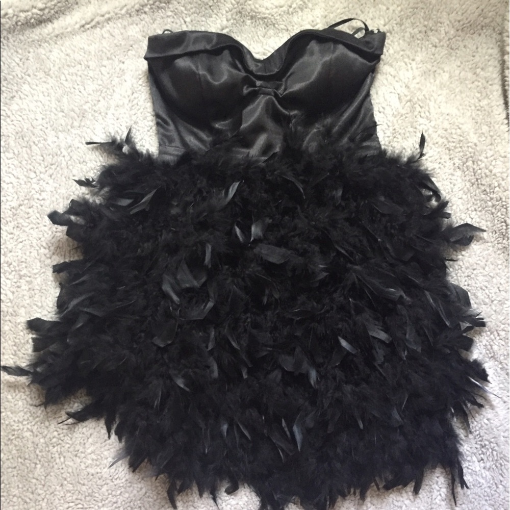 Feather cocktail dress