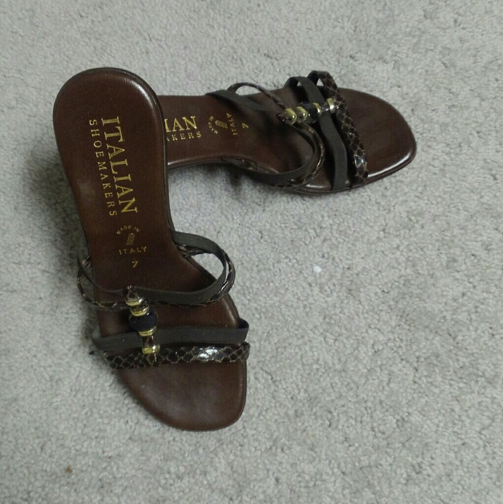 Italian Shoemakers dressy wedge sandals 👡