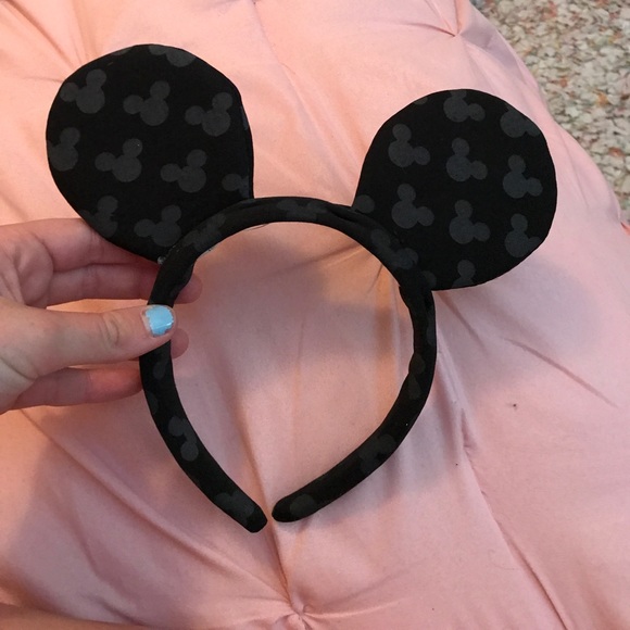 Mickey Ears - Picture 1 of 1