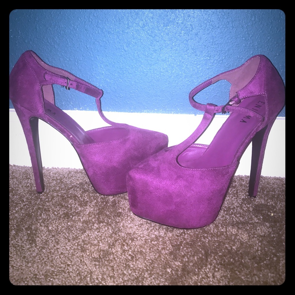 Pumps worn once!
