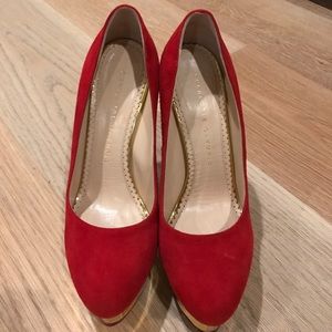 Charlotte Olympia dolly pump