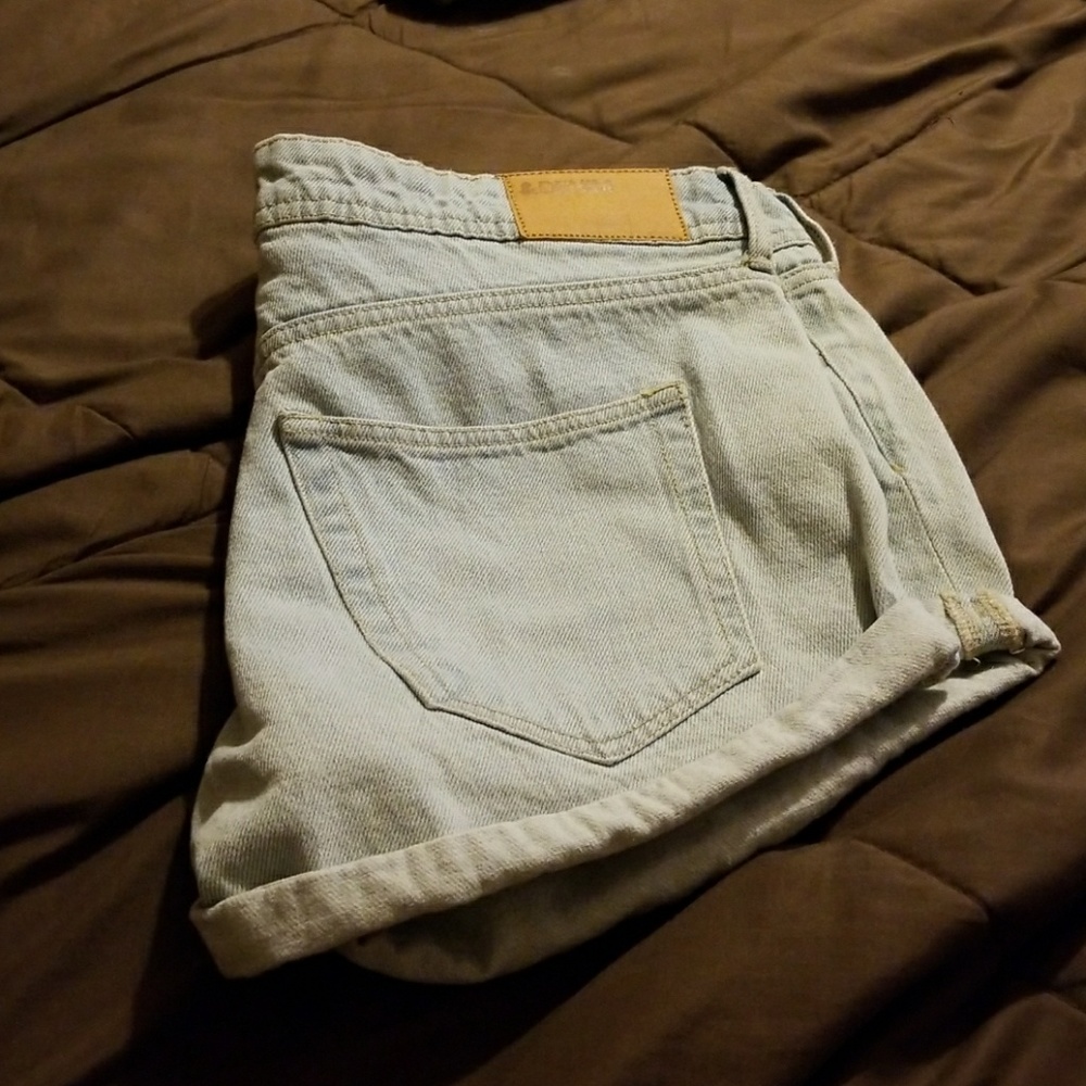Jean Shorts - Picture 7 of 8