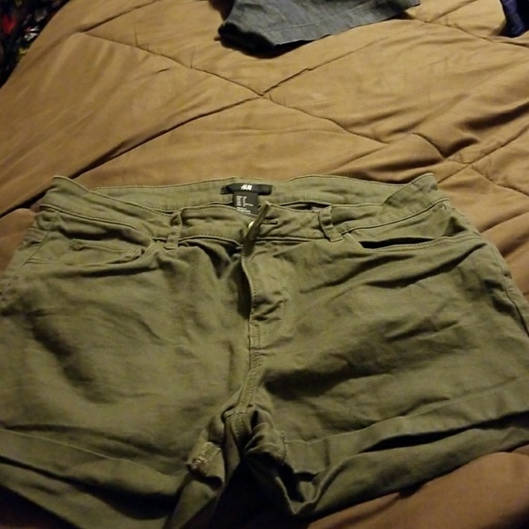 Jean Shorts - Picture 4 of 8