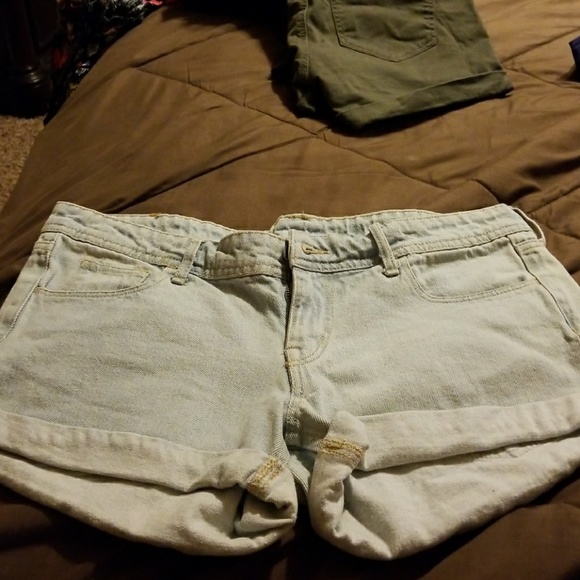 Jean Shorts - Picture 6 of 8