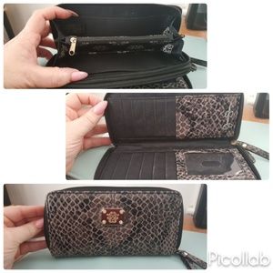 Jessica Simpson wallet