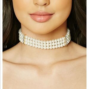 Pearl Choker